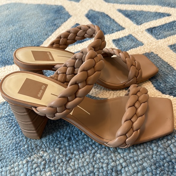 Dolce Vita tan sandal - Picture 3 of 5